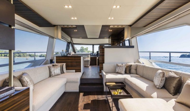 Ferretti 670 Fly pieno
