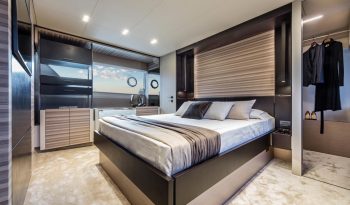 Ferretti 670 Fly pieno